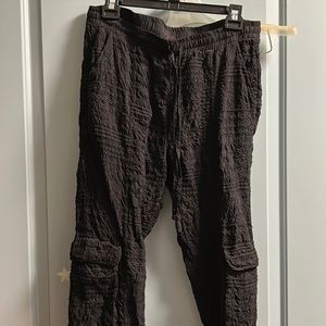 Hello 👋 you looking at johnny was beautiful black pants!